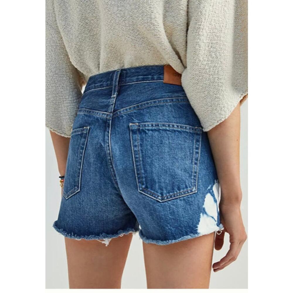 EDWIN Cai Ultra High-Rise Denim Shorts Size 30 - Picture 3 of 5